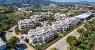 3 bedroom apartment in Estepona, Spain