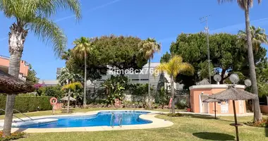 Wohnung 2 Schlafzimmer in San Pedro Alcantara, Spanien