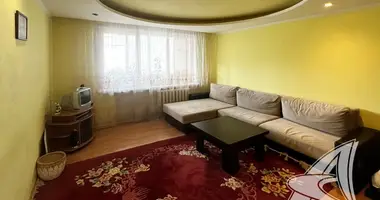 Wohnung 3 zimmer in Tscharnautschyzy, Weißrussland