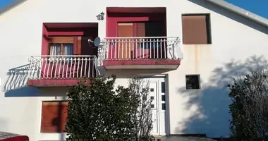 Casa 6 habitaciones en Podgorica, Montenegro