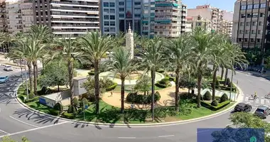 Wohnung in Alicante, Spanien