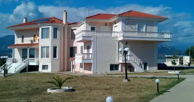 Villa 8 chambres avec Piscine, avec Vue de la ville dans Diomidia, Grèce