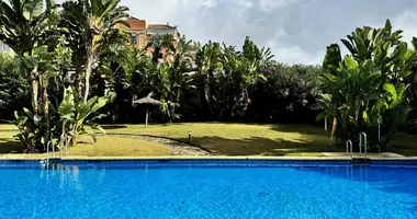 Apartamento 2 habitaciones en San Pedro Alcantara, Španjolska
