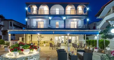 Hotel 1 200 m² in Toroni, Greece