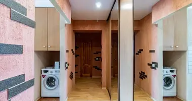 Apartamento 3 habitaciones en Minsk, Bielorrusia