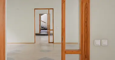Oficina 690 m² en Riga, Letonia