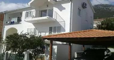 Квартира 4 спальни в Кумбор, Черногория