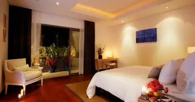 Condo 2 bedrooms in Phuket, Thailand