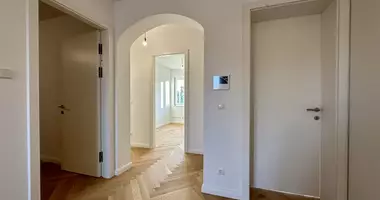 Квартира 6 комнат в Вена, Австрия