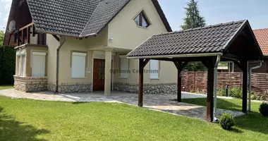 5 room house in Balatonmariafuerdo, Hungary