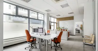 Propriété commerciale 103 m² dans Varsovie, Pologne
