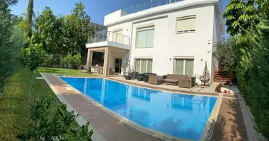 Villa 1 Zimmer mit Schwimmbad, mit Bergblick in Gemeinde Germasogeia, Cyprus