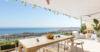 Penthouse 3 bedrooms with Air conditioner, with Sea view, with Mountain view in Fuengirola, Spain