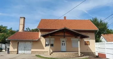 Maison 3 chambres dans Abony, Hongrie