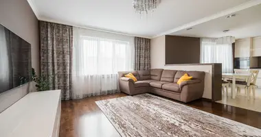Wohnung 3 zimmer in Minsk, Belarus
