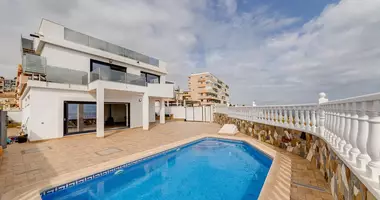 Casa 4 habitaciones con junto al mar en Torrevieja, España