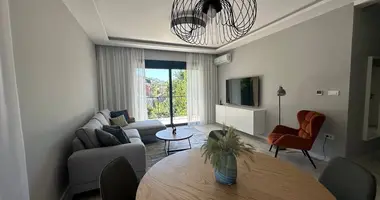 Apartamento 3 habitaciones en Tivat, Montenegro