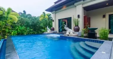 Villa 3 habitaciones con Doble acristalamiento, con Amueblado, con Aire acondicionado en Phuket, Tailandia