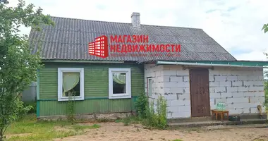 Casa en Viercialiski, Bielorrusia