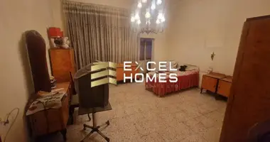 5 bedroom house in Victoria, Malta