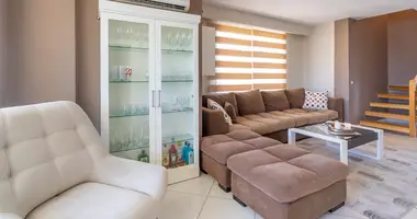 Wohnung 5 Zimmer in Alanya, Türkei