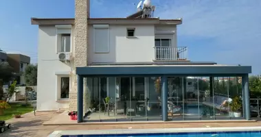 Villa  mit Balkon, mit Garage, mit Kamin in Agios Epiktitos, Nordzypern
