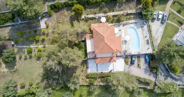 Villa 6 bedrooms with Swimming pool in Kalandra, Greece