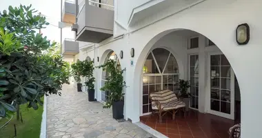 Hotel 1 100 m² w Neos Panteleimonas, Grecja