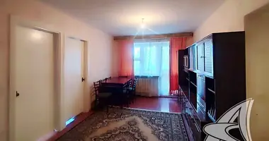 Apartamento 4 habitaciones en Muchaviecki sielski Saviet, Belarús