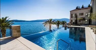 Wohnung 3 Zimmer in Tivat, Montenegro