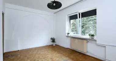 Propiedad comercial 398 m² en Varsovia, Polonia