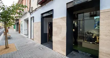 Shop 121 m² in Girones, Spain