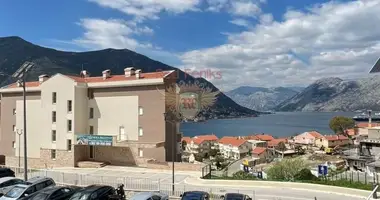 Apartamento 2 habitaciones en Dobrota, Montenegro