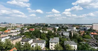 Mieszkanie 3 pokoi w Poznań, Polska