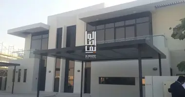 Villa 3 Zimmer mit Zentralheizung, mit Gartenaussicht, mit Bedienstetenkammer in Dubai, Vereinigte Arabische Emirate