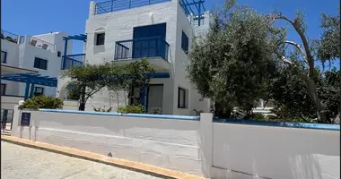 Dom 3 pokoi w Agia Triada, Cypr Północny