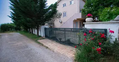 5 bedroom house in Krimovice, Montenegro