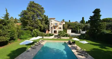 Villa  mit Terrasse in Antibes, Frankreich
