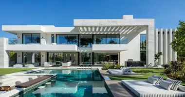 Villa 6 bedrooms in Marbella, Spain