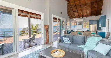 3 bedroom house in West Bay, Honduras