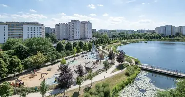 Квартира 2 комнаты в Варшава, Польша