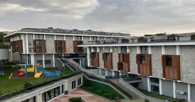Квартира 4 спальни с балконом, с лифтом, с кондиционером в Мраморноморский регион, Турция