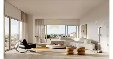 4 bedroom apartment in Carcavelos, Portugal