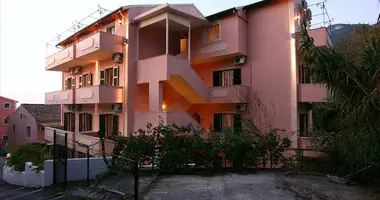 Hotel 640 m² w Benitses, Grecja