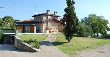 Villa 5 zimmer in Lonato del Garda, Italien