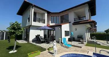 Mieszkanie 3 pokoi w Kableshkovo, Bułgaria