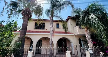 4 bedroom house in Oroklini, Cyprus