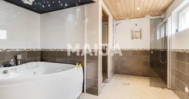 Haus 5 zimmer in Verwaltungsgemeinschaft Helsinki, Finnland