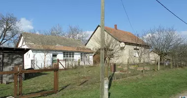Дом 2 комнаты в Тисаэрш, Венгрия