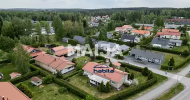 Casa 5 habitaciones en Yloejaervi, Finlandia